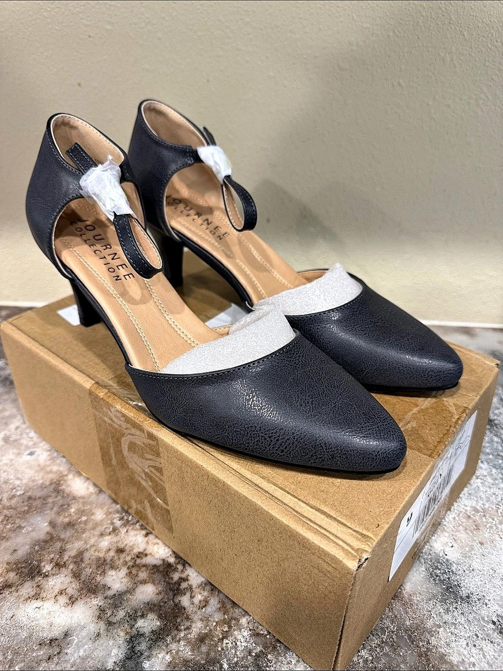 Journee Collection Pointed Toe Heels in Gray US 9 New